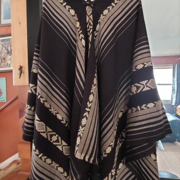 Boho cape - Picture 2 of 2